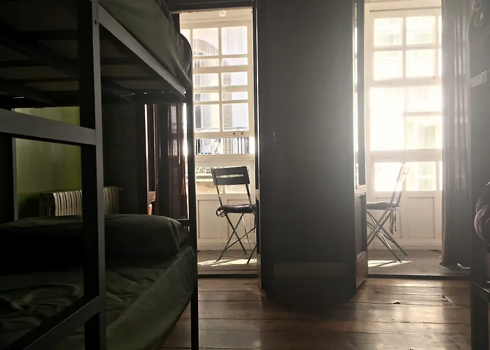 Hotel cerca del colegio: Albergue Azabache